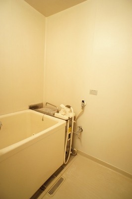 Bath. Since the bus toilet by Guests can indulge in a leisurely healing bath time.