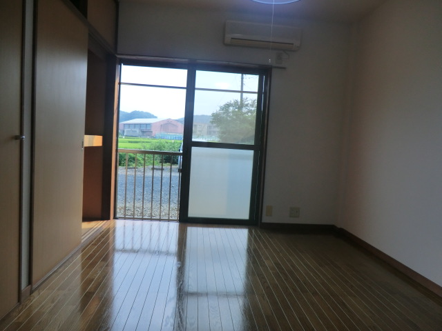 Living and room