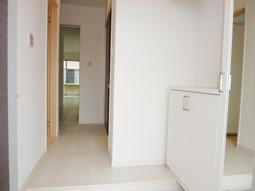 Entrance. Building 2