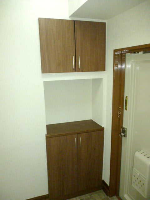 Entrance. Cupboard