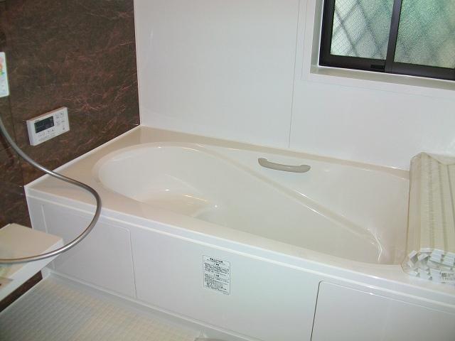 Bathroom. Indoor (11 May 2013) Shooting