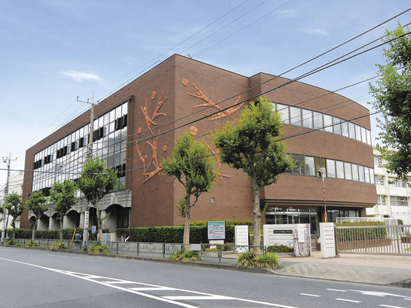 Surrounding environment. Municipal Machida first junior high school (11 minutes' walk, About 840m)