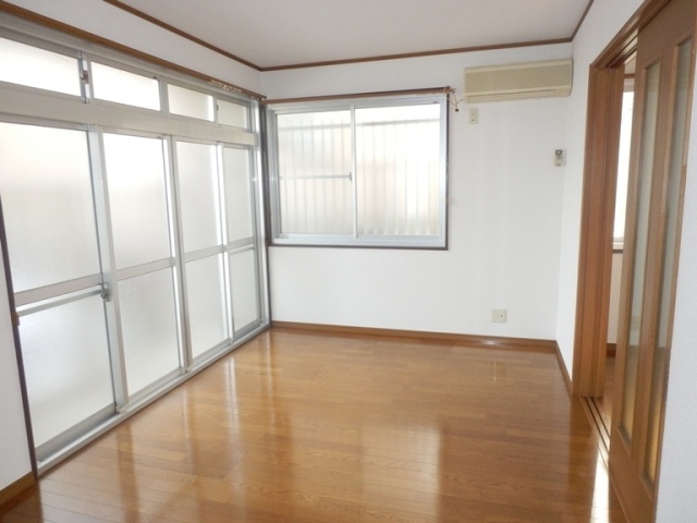 Living and room