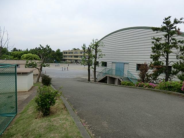 Primary school. Tsukushino until elementary school 1200m
