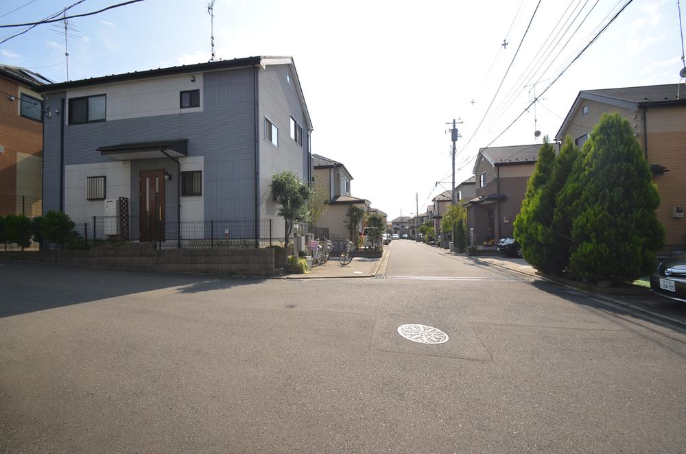 Local photos, including front road. Front road is also widely a feeling of opening subdivision ☆