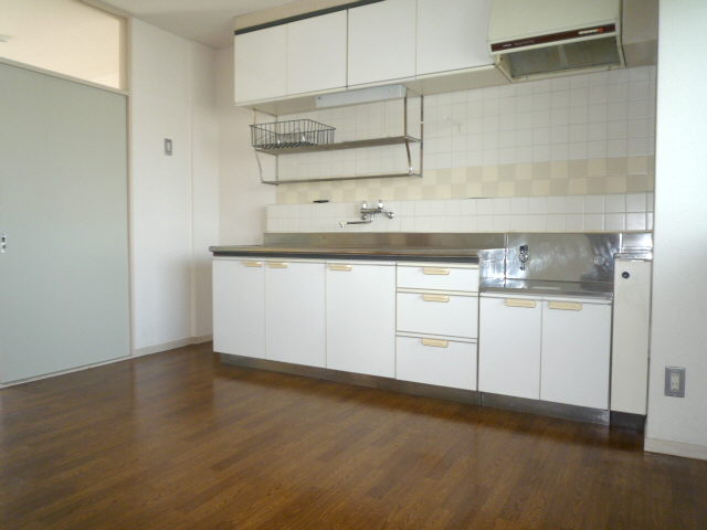 Living and room. DK