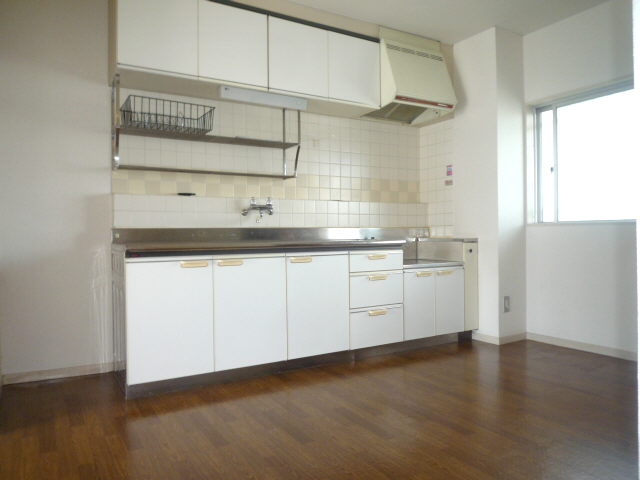 Living and room. DK