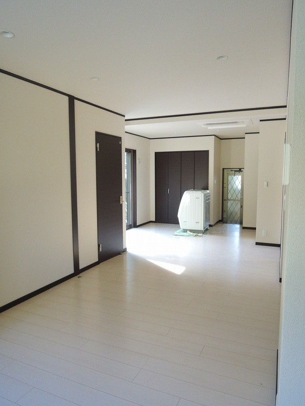 Living and room
