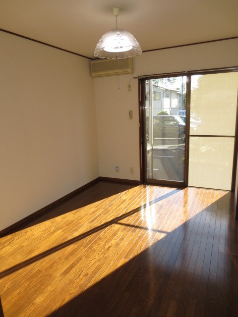 Living and room