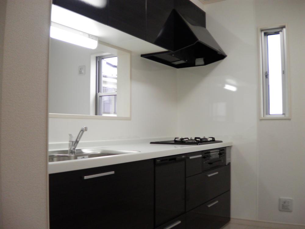 Kitchen. Indoor (10 May 2013) Shooting