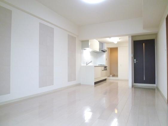 Living. Indoor (10 May 2013) Shooting