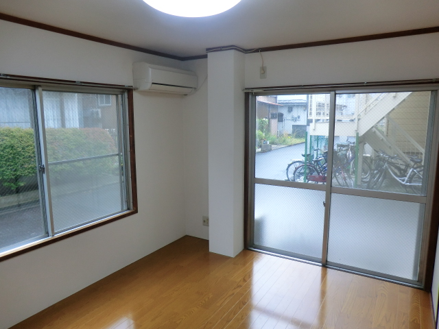 Living and room