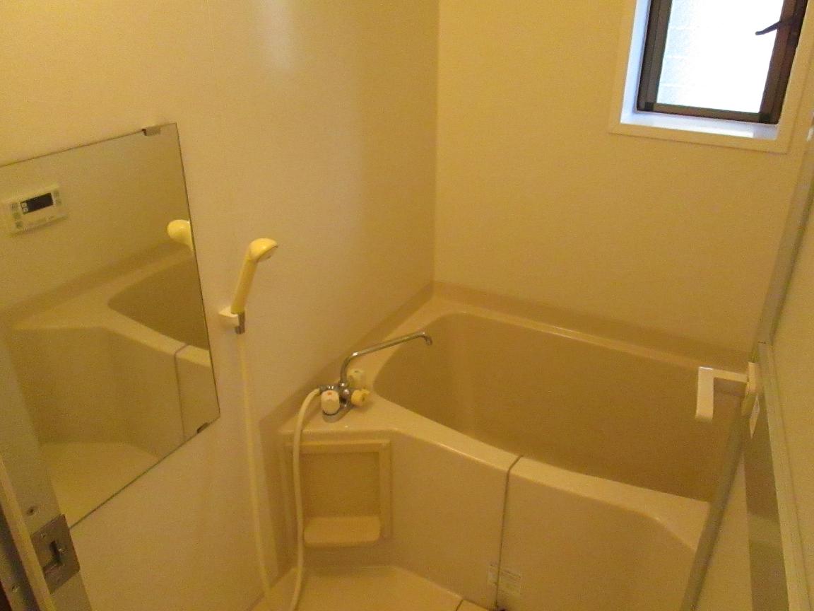 Bath. ☆ Add-fired ・ Bathroom with a window ☆