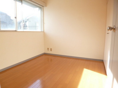 Living and room. ☆ This flooring ☆
