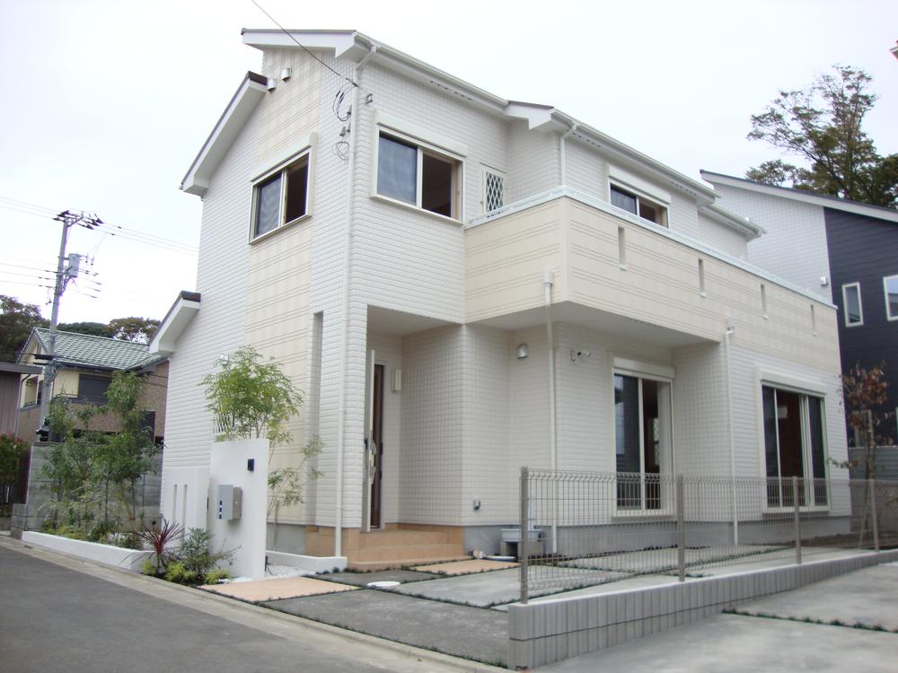 Building plan example (exterior photos). Also available architecture in our company Model house ・ Please feel free to contact us because there building site, etc.