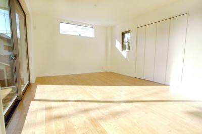 Living. Indoor (12 May 2013) Shooting