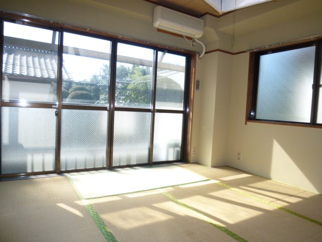 Living and room
