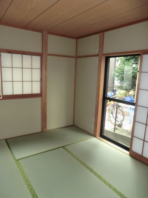 Living and room