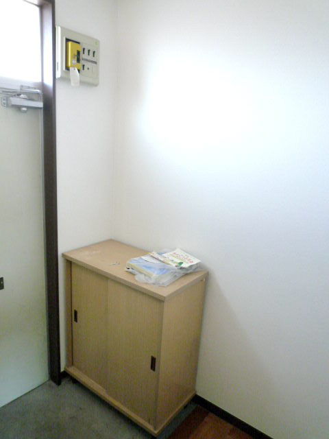 Entrance. Cupboard