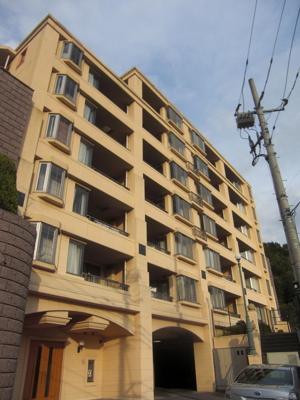 Local appearance photo. Local (11 May 2013) Shooting