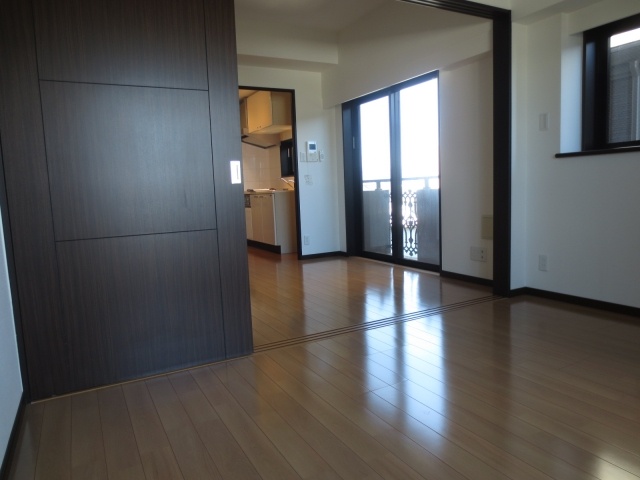 Living and room