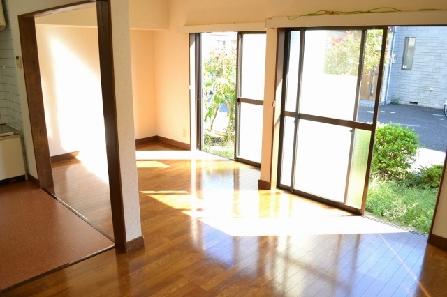 Living and room