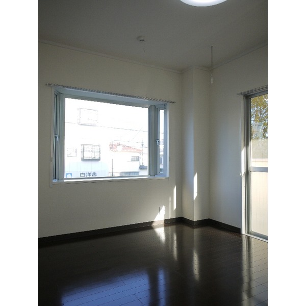 Living and room