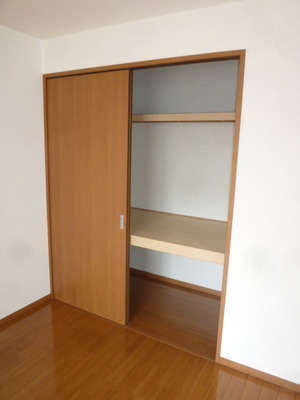 Receipt. There is also housed in each room