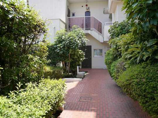 Local appearance photo