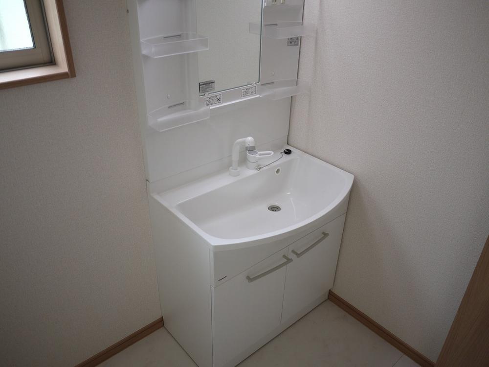 Same specifications photos (Other introspection)