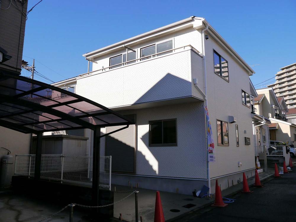 Local appearance photo