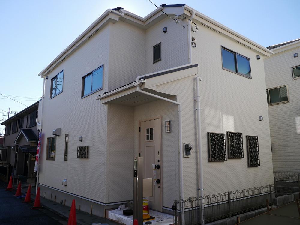 Local appearance photo