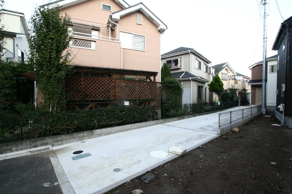 Parking lot. Local (11 May 2013) Shooting