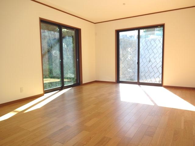 Living. 11 Building living