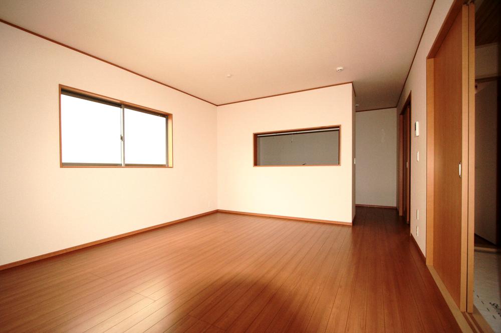 Living. Local (11 May 2013) Shooting