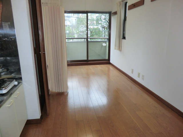 Living and room