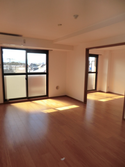 Living and room