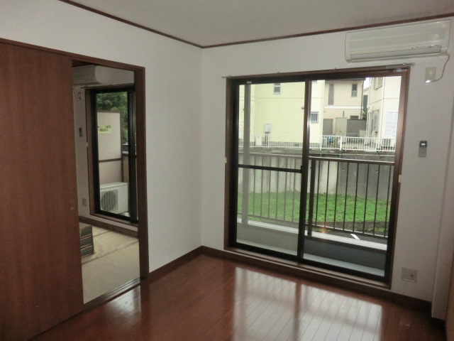 Living and room