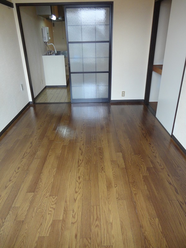 Living and room