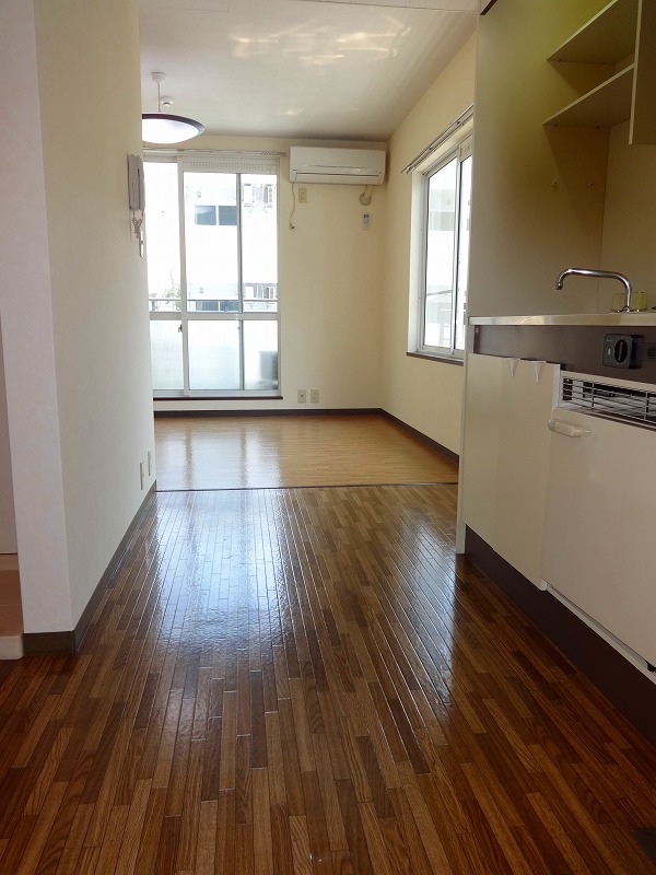 Living and room