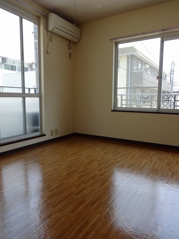 Living and room