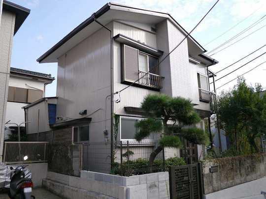 Local appearance photo. It is also a good per sun in the southwest corner lot of a quiet residential area. Heisei you Yes to building outer wall construction in 25 years in January.