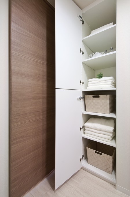Linen cabinet of the wash room
