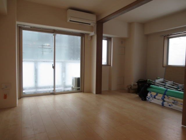 Living and room