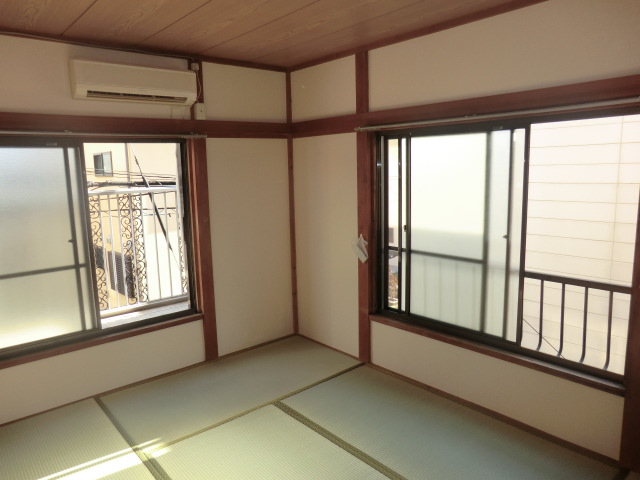Living and room
