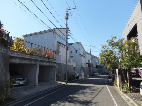 Local photos, including front road. Property front road streets