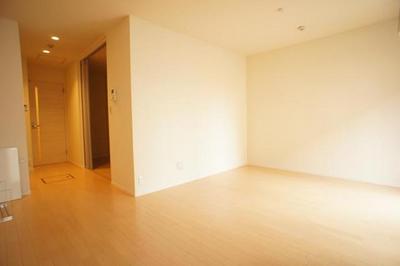 Living and room. It is a space with a cleanliness that was the white tones!