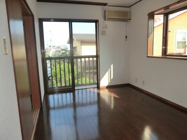 Living and room