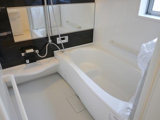 Bathroom. Air Heating drying with unit bus