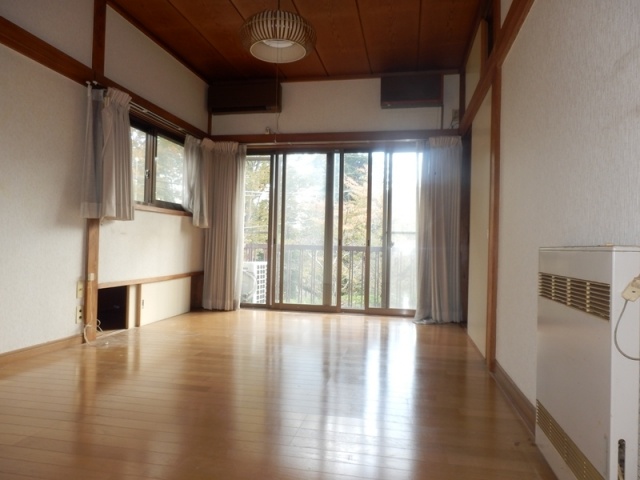 Living and room